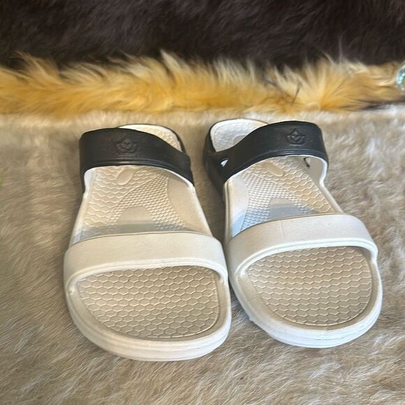 Spenco sandals 7 (6015B) - Picture 1 of 5